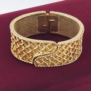 Vintage Gold Tone Basketweave Wide Clamper Bangle Bracelet Textured